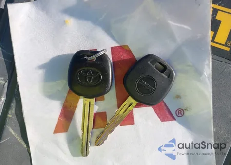 2006 Toyota Corolla S from USA, damaged, VIN 1NXBR32E06Z759818